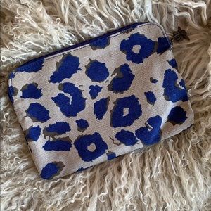 Cosmetic Bag - FREE W. BUNDLE